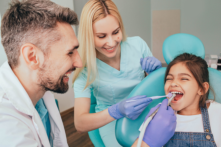 A melhor forma de auxiliar um paciente com medo de dentista é atuar com empatia.